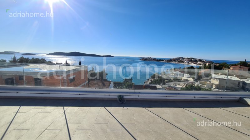 Rogoznica area - Apartments, new building, 3rd row from the sea, with a view