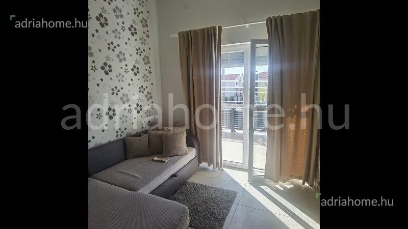 STARA NOVALJA - Double room 69 m2 ground floor apartment in a building with swimming pool