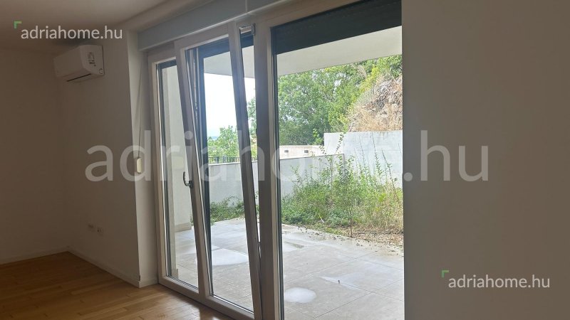 Crikvenica – Újépítésű, földszinti lakás tágas kerttel