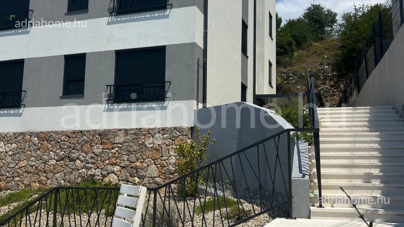 Crikvenica – Újépítésű, földszinti lakás tágas kerttel