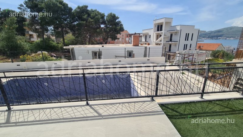 Čiovo - Apartmani u novogradnji blizu mora sa pogledom