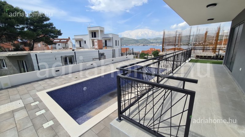 Čiovo - Apartmani u novogradnji blizu mora sa pogledom