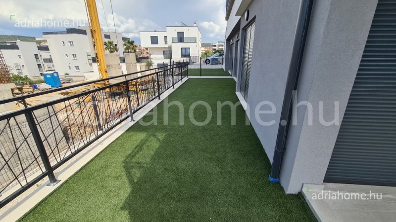 Čiovo - Apartmani u novogradnji blizu mora sa pogledom