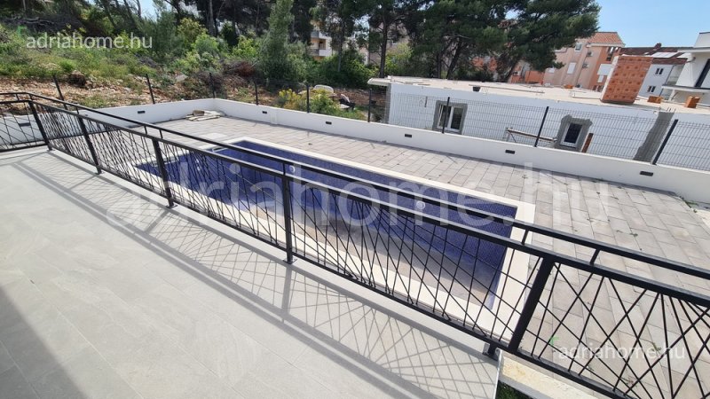 Čiovo - Apartmani u novogradnji blizu mora sa pogledom