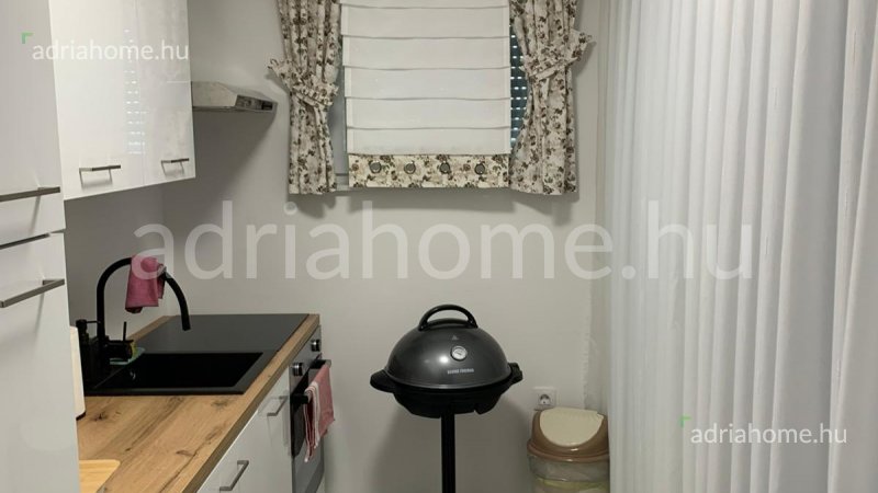 Crikvenica – Two-bedroom apartment with sea view