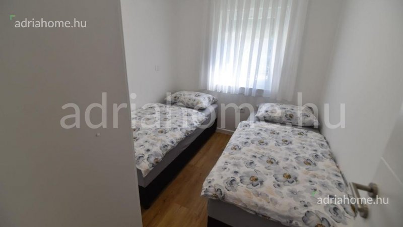 Crikvenica – Two-bedroom apartment with sea view