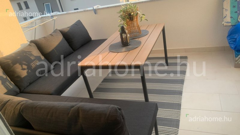 Crikvenica – Two-bedroom apartment with sea view